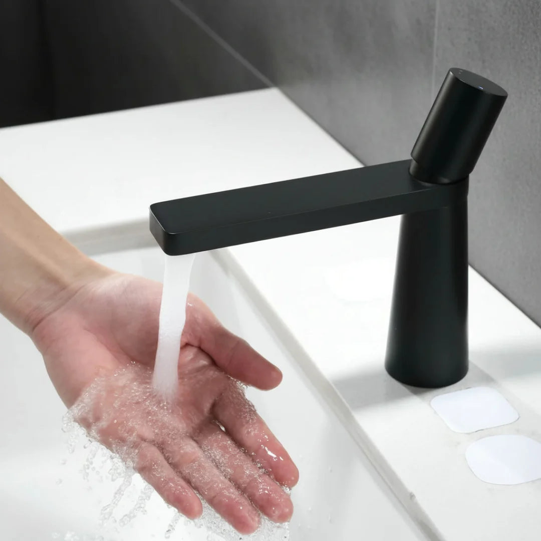Linen Compact - Monobloc Basin Tap